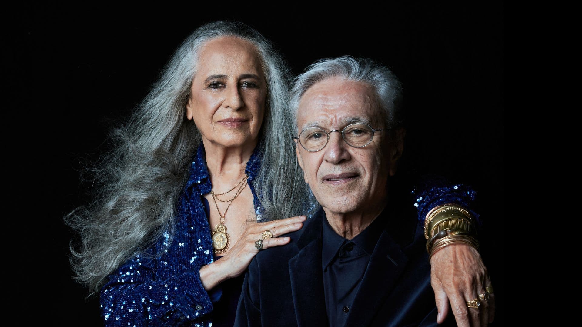 Caetano Veloso e Maria Bethânia vencem Grammy por álbum ao vivo